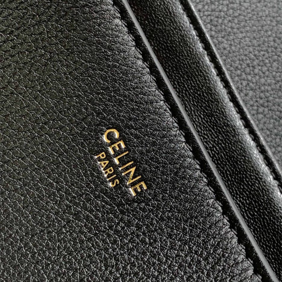 Medium VICTOIRE bag in soft calfskin
