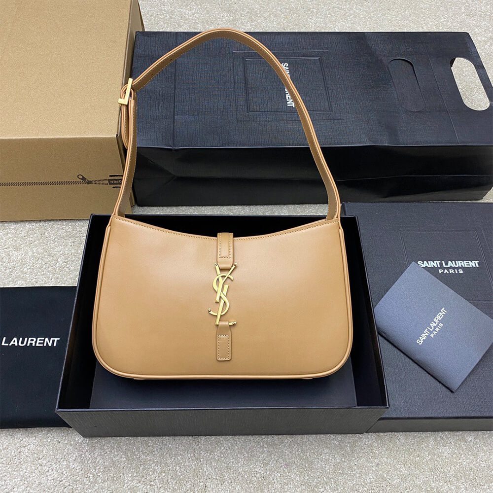 LE 5 A 7 HOBO BAG IN SMOOTH LEATHER
