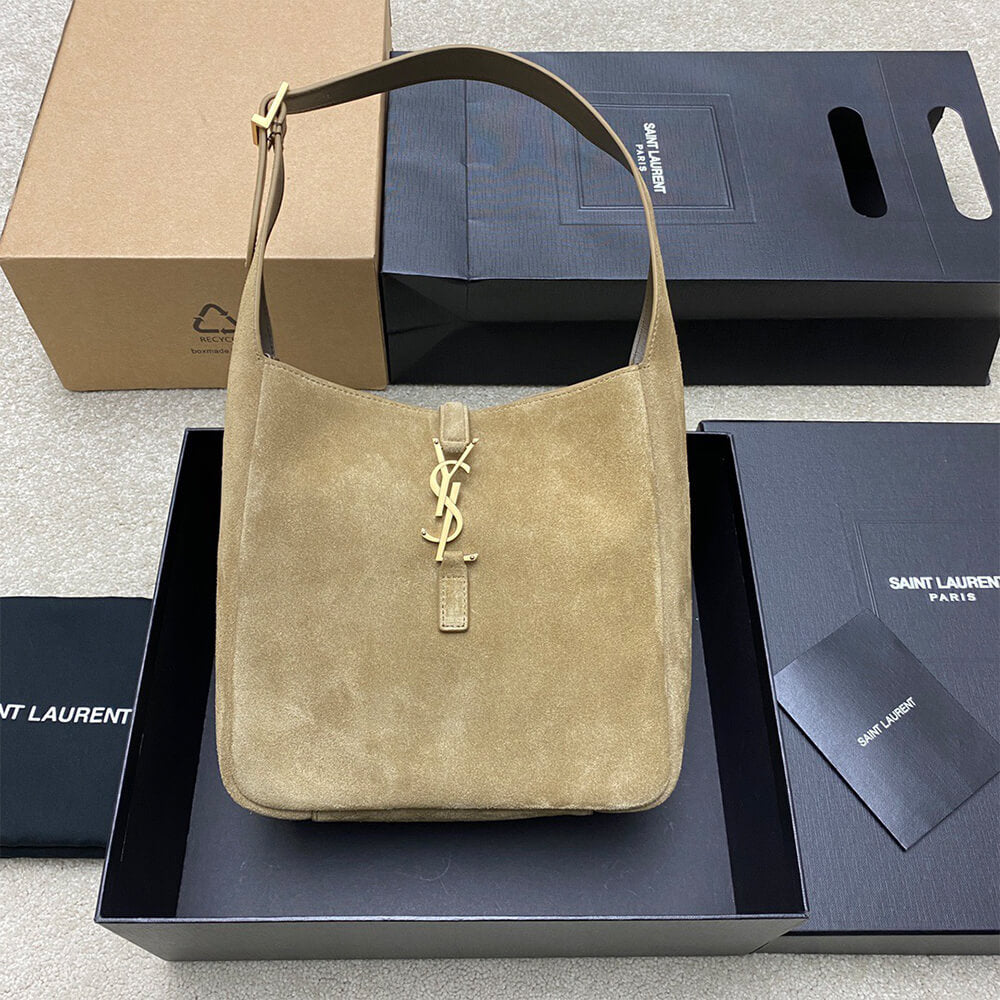 le 5 a 7 supple small suede
