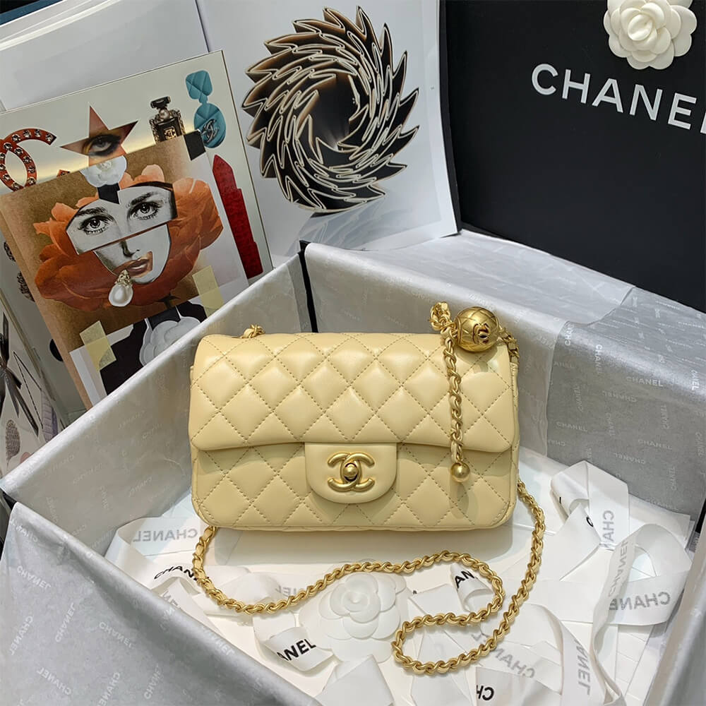 Classic Flap Shoulder Bag