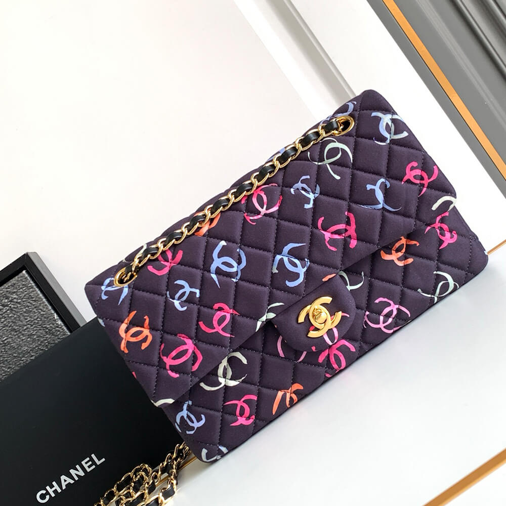 CLASSIC FLAP MEDIUM
