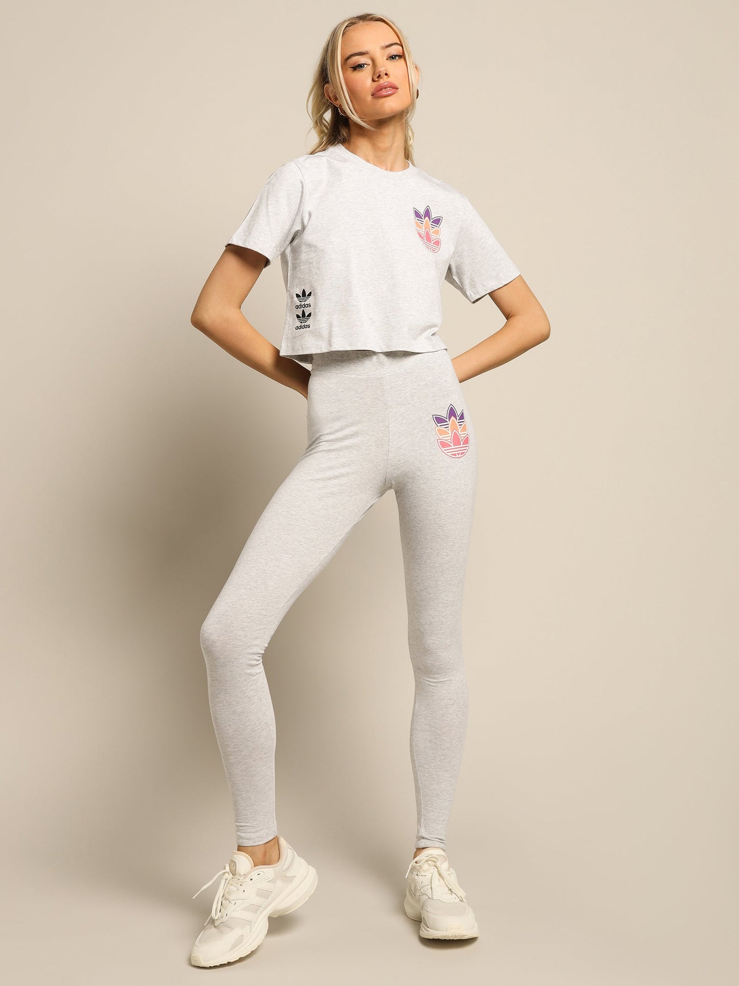 Graphics Logo Play T-Shirt