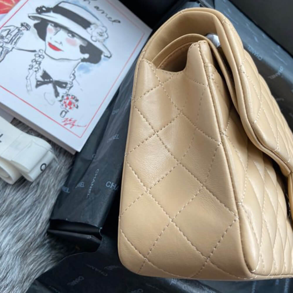 Classic Flap Medium