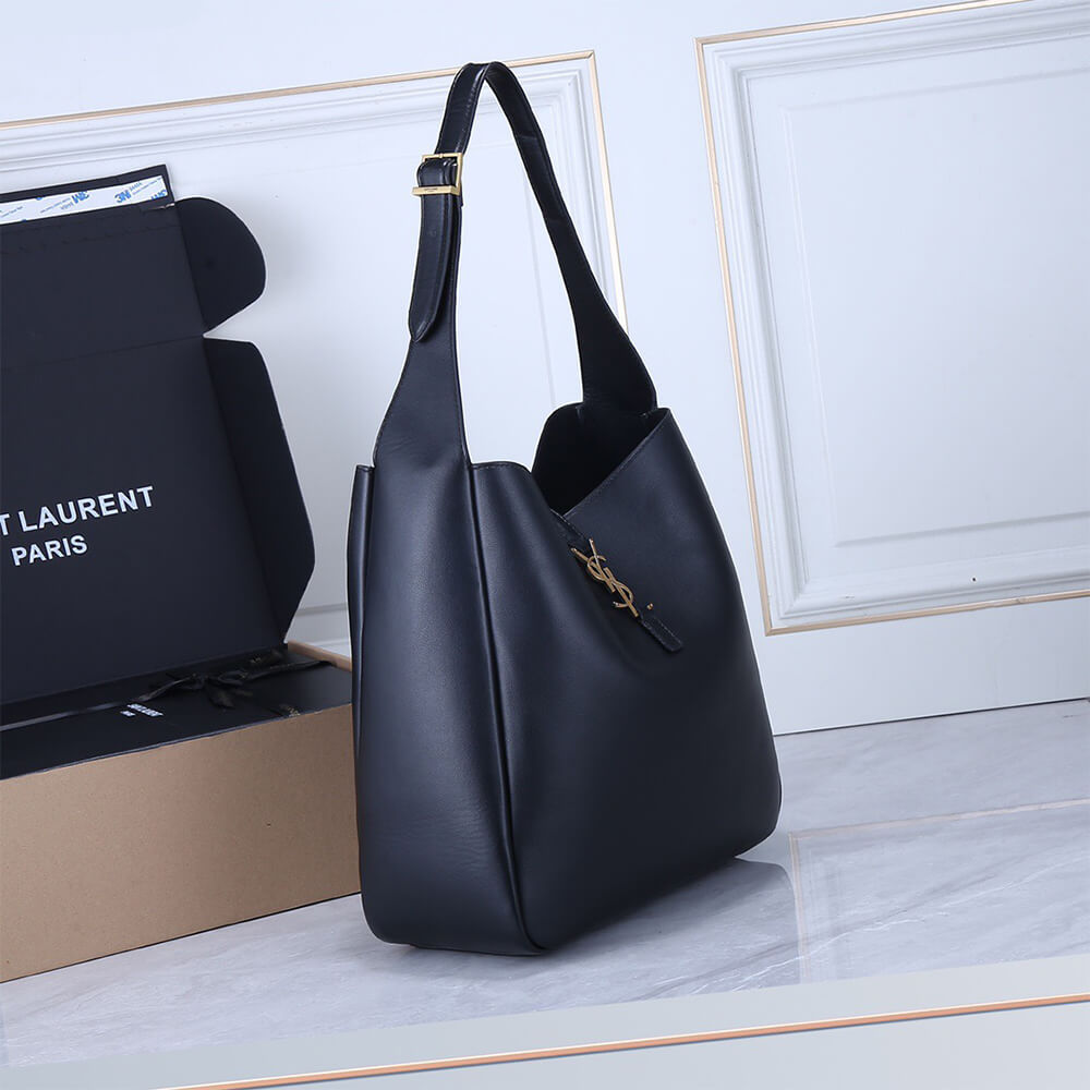 LARGE LE 5 A 7 SUPPLE IN SMOOTH LEATHER