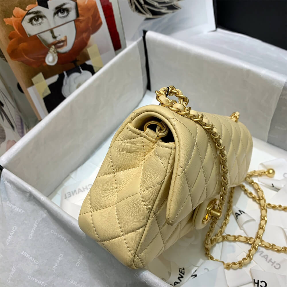 Classic Flap Shoulder Bag