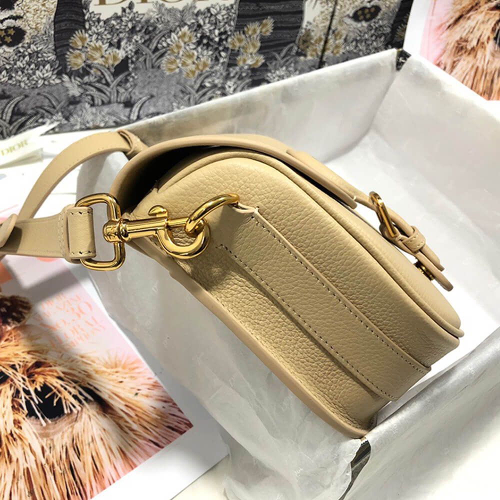 MEDIUM BOBBY BAG