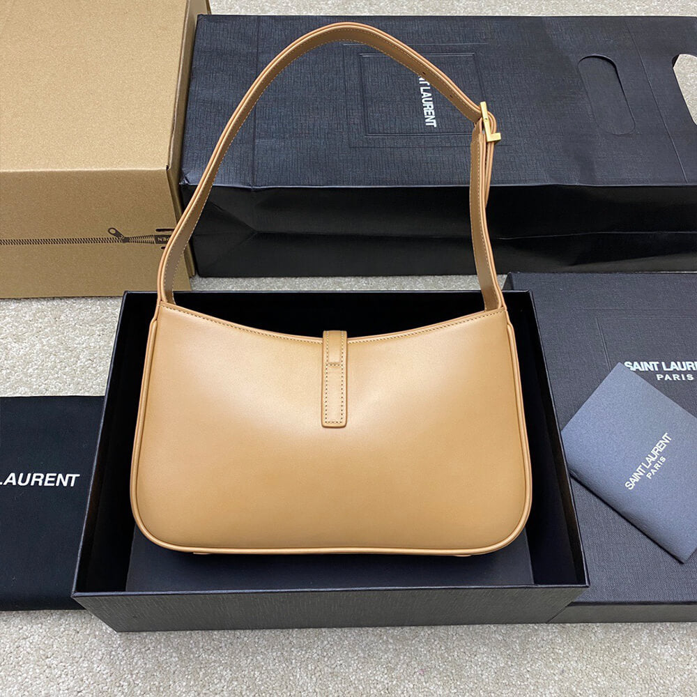 LE 5 A 7 HOBO BAG IN SMOOTH LEATHER