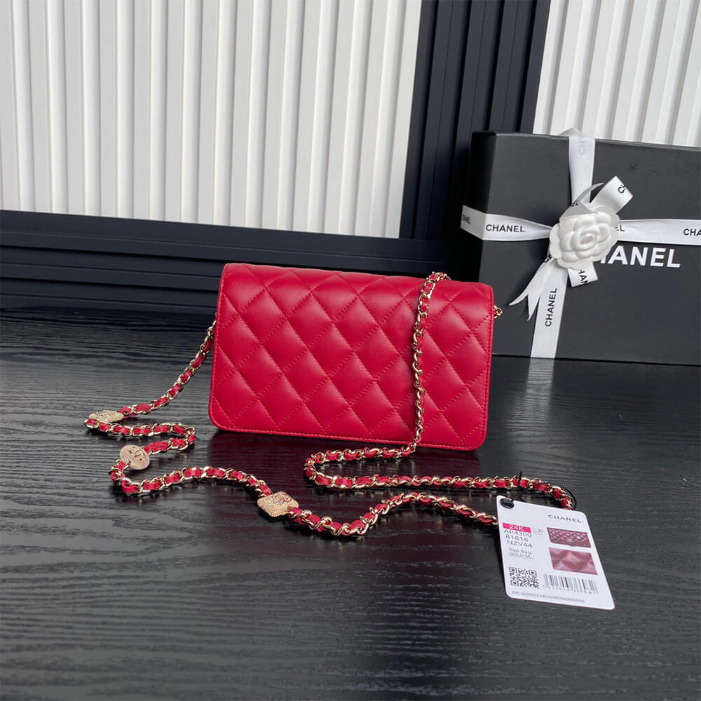 Clutch With Chain