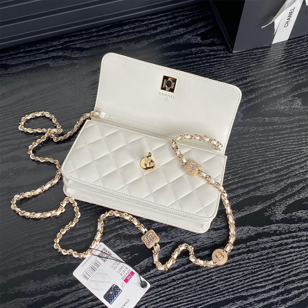 Clutch With Chain