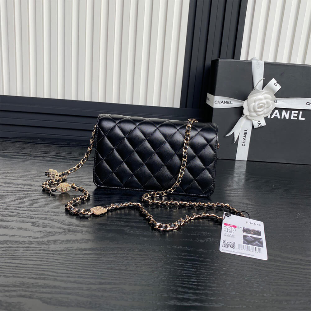 Clutch With Chain