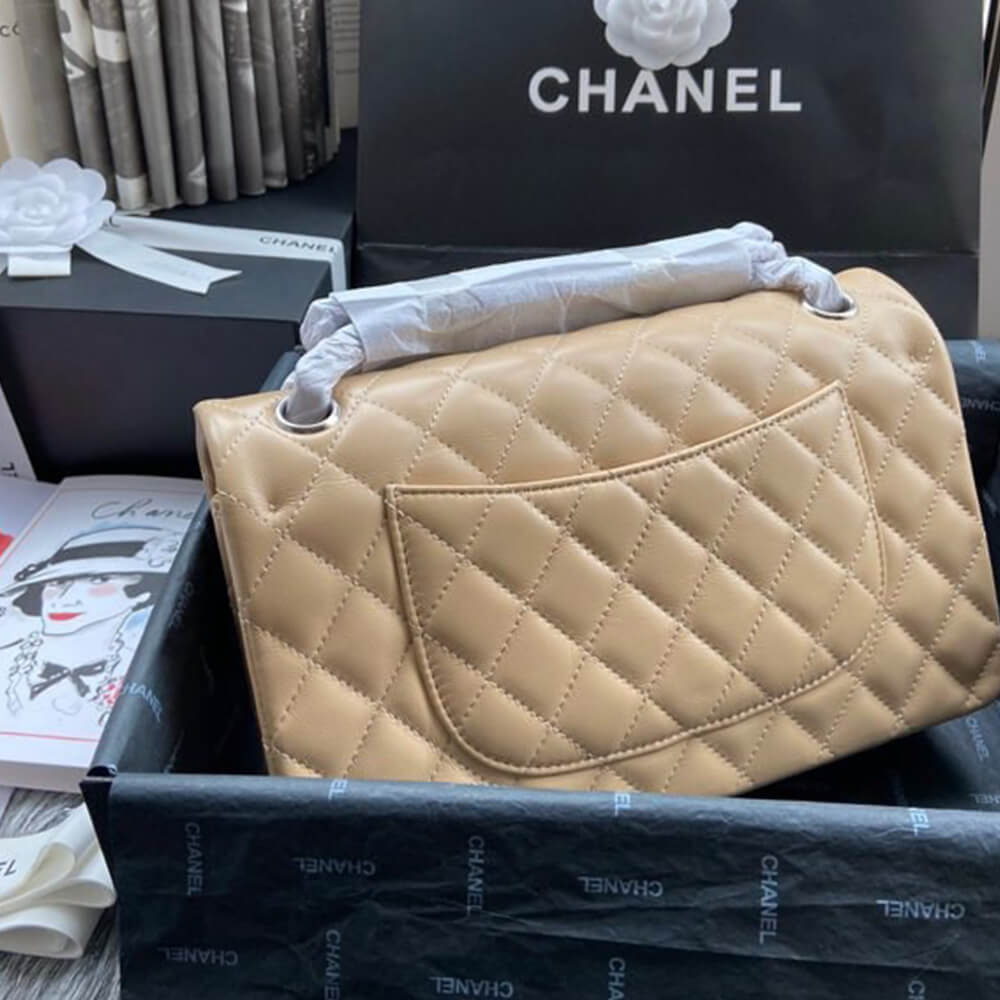 Classic Flap Medium
