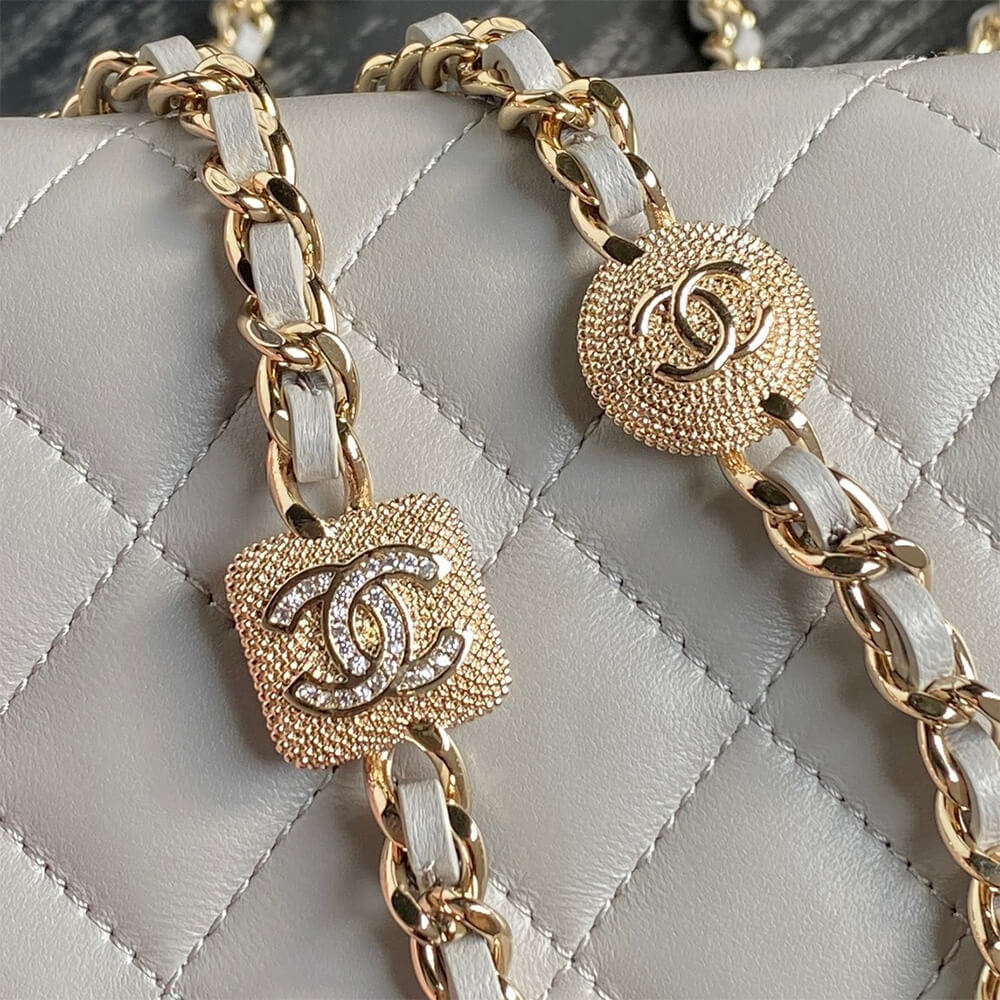 Clutch With Chain