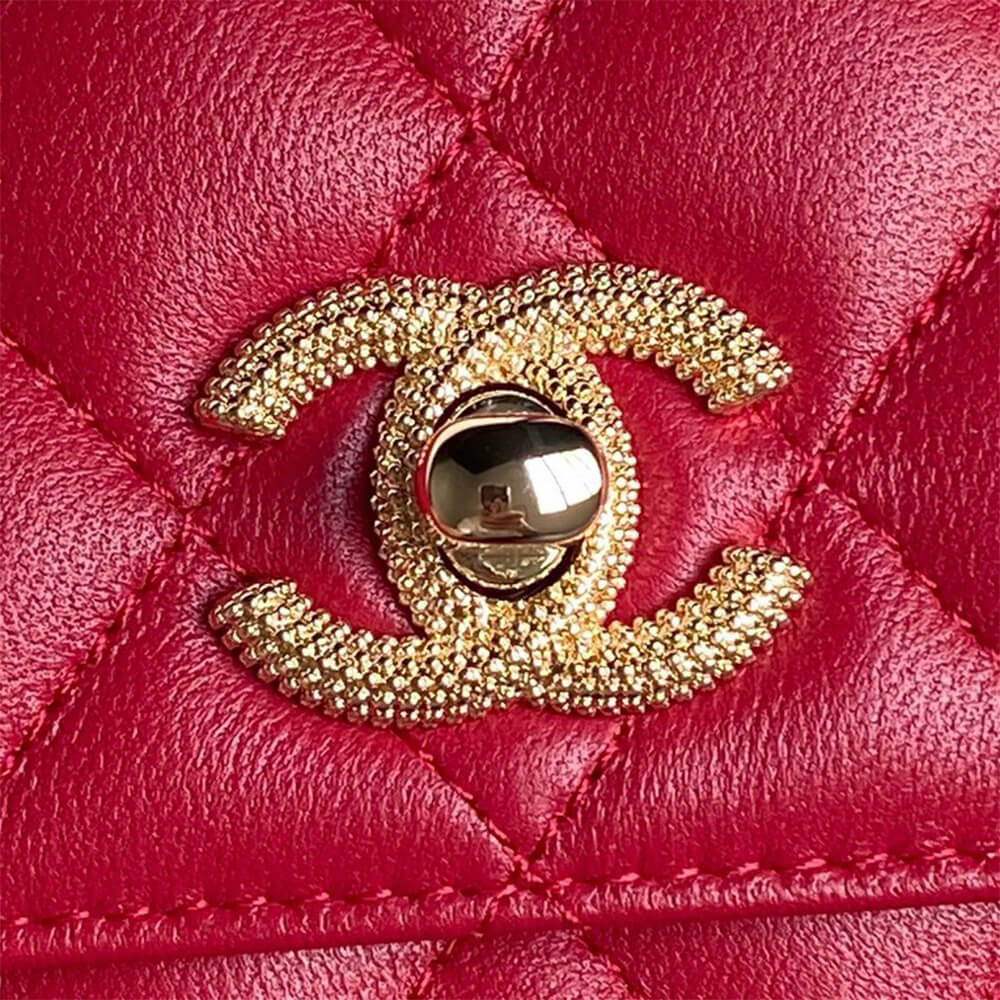 Clutch With Chain