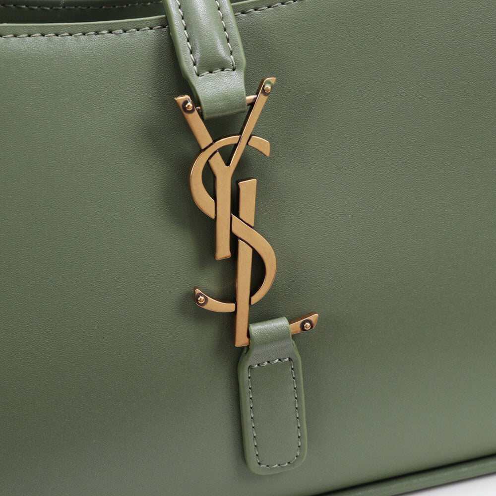 LE 5 A 7 HOBO BAG IN SMOOTH LEATHER