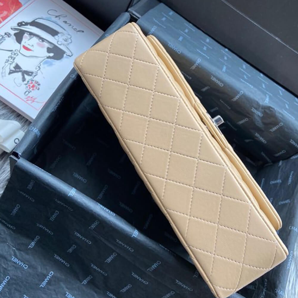 Classic Flap Medium