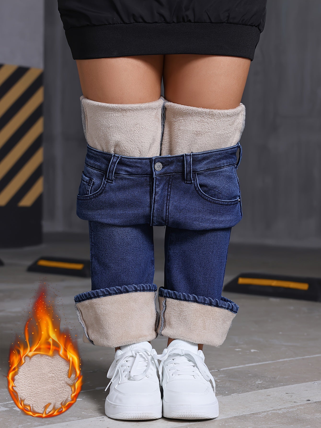 Plush Lined Blue Denim Jeans - Winter Warmth