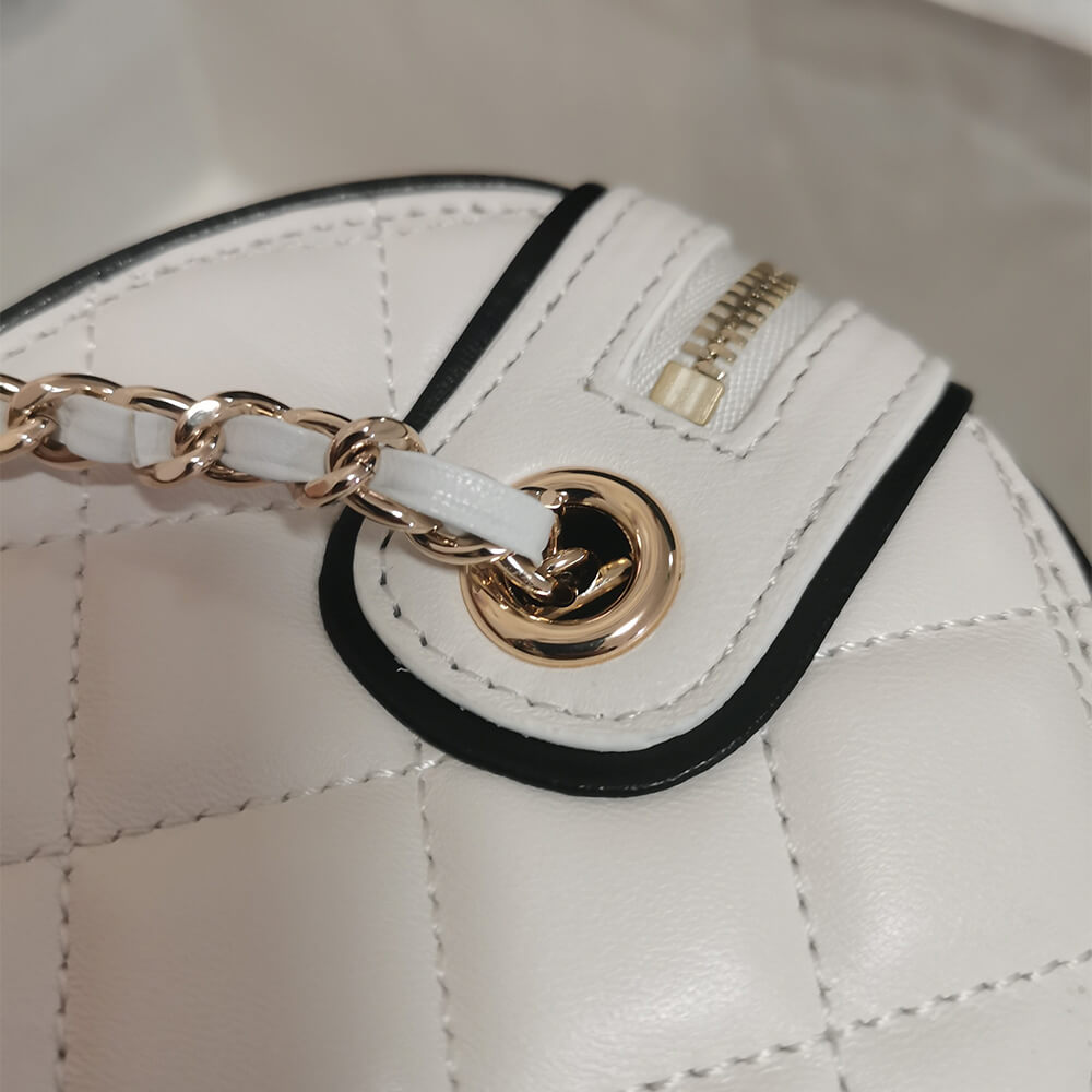 Clutch with Chain