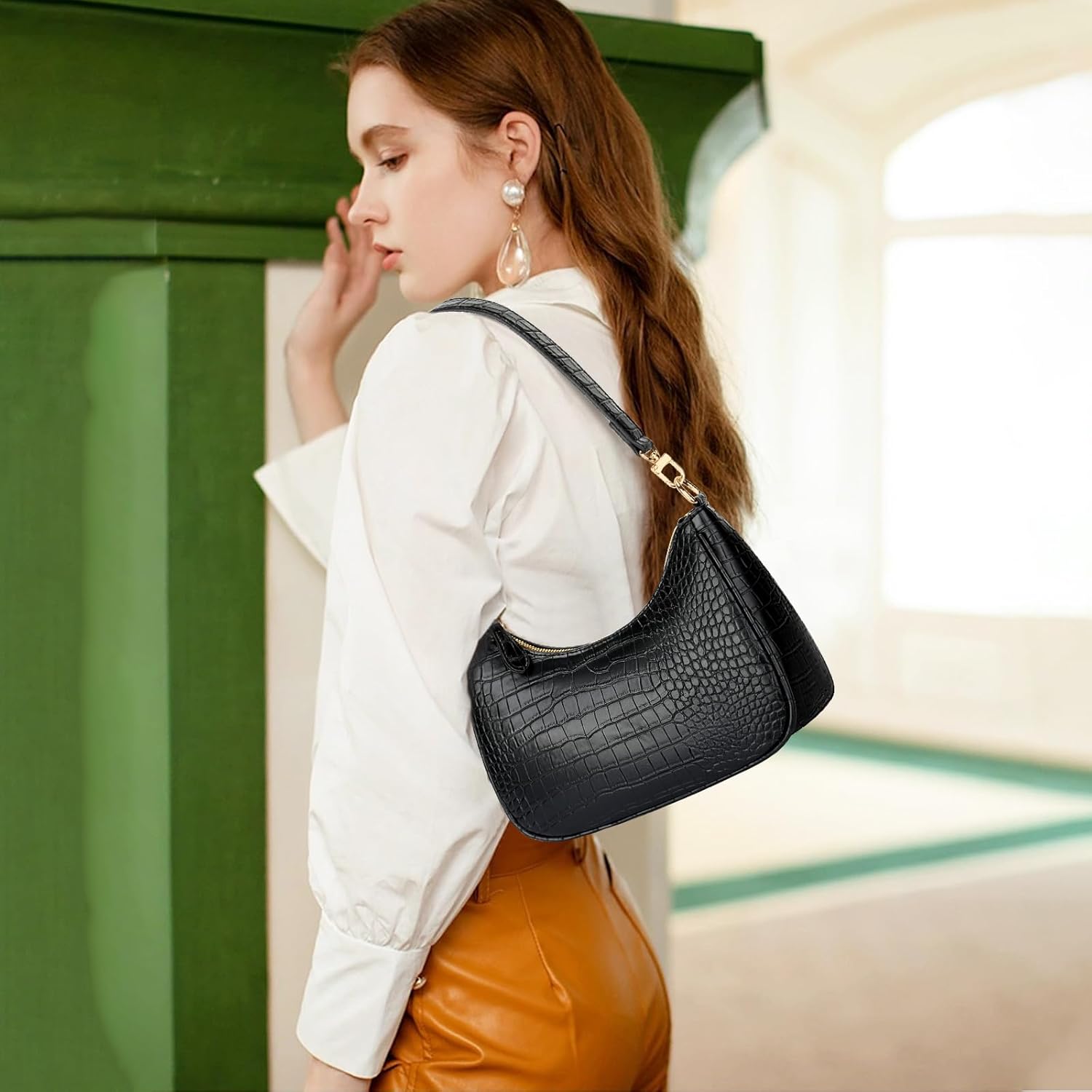 Retro Underarm Hobo Purse