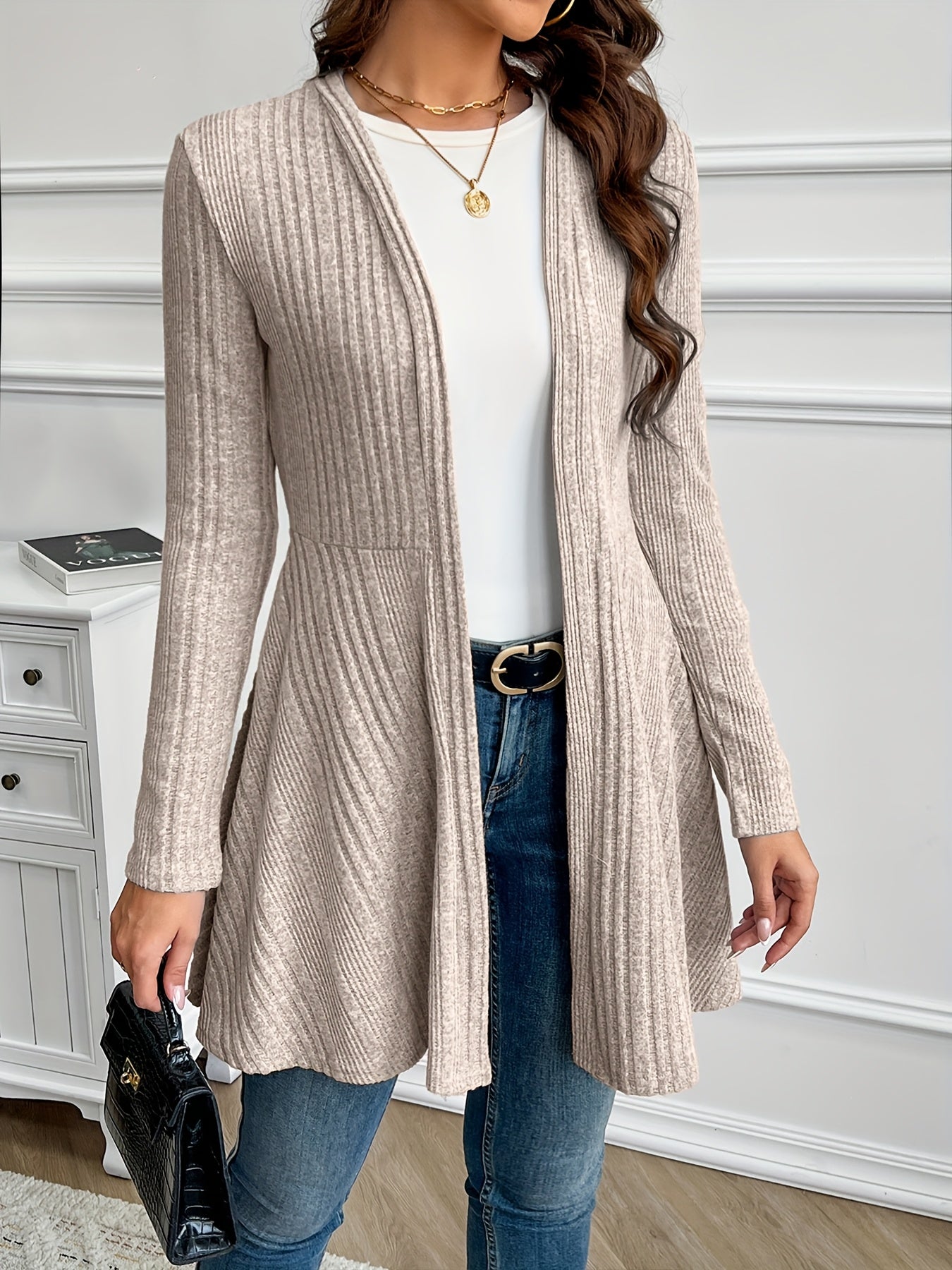 Elegant Textured Loose-Fit Cardigan - Mid-Stretch