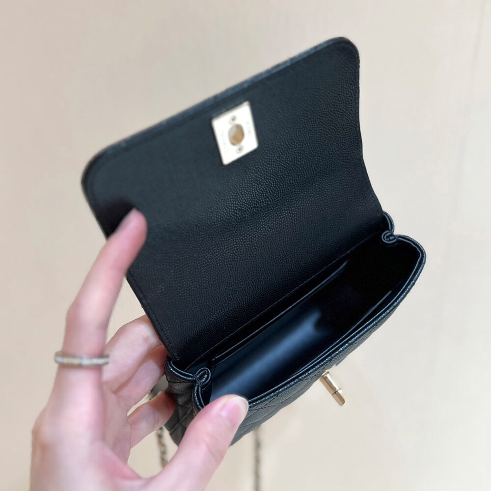 Clutch with Chain