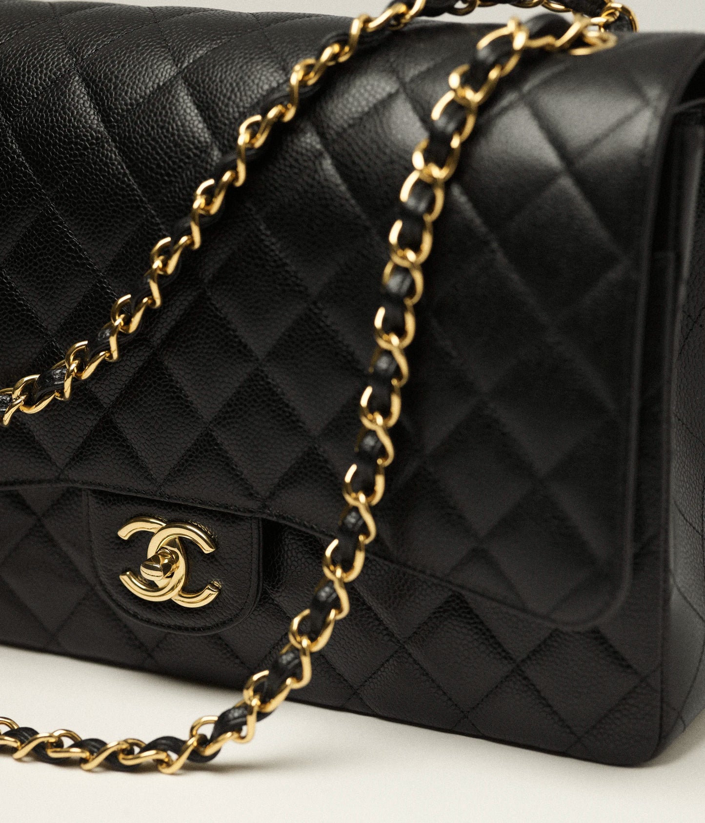 Maxi Classic Handbag Grained Calfskin & Gold-Tone Metal