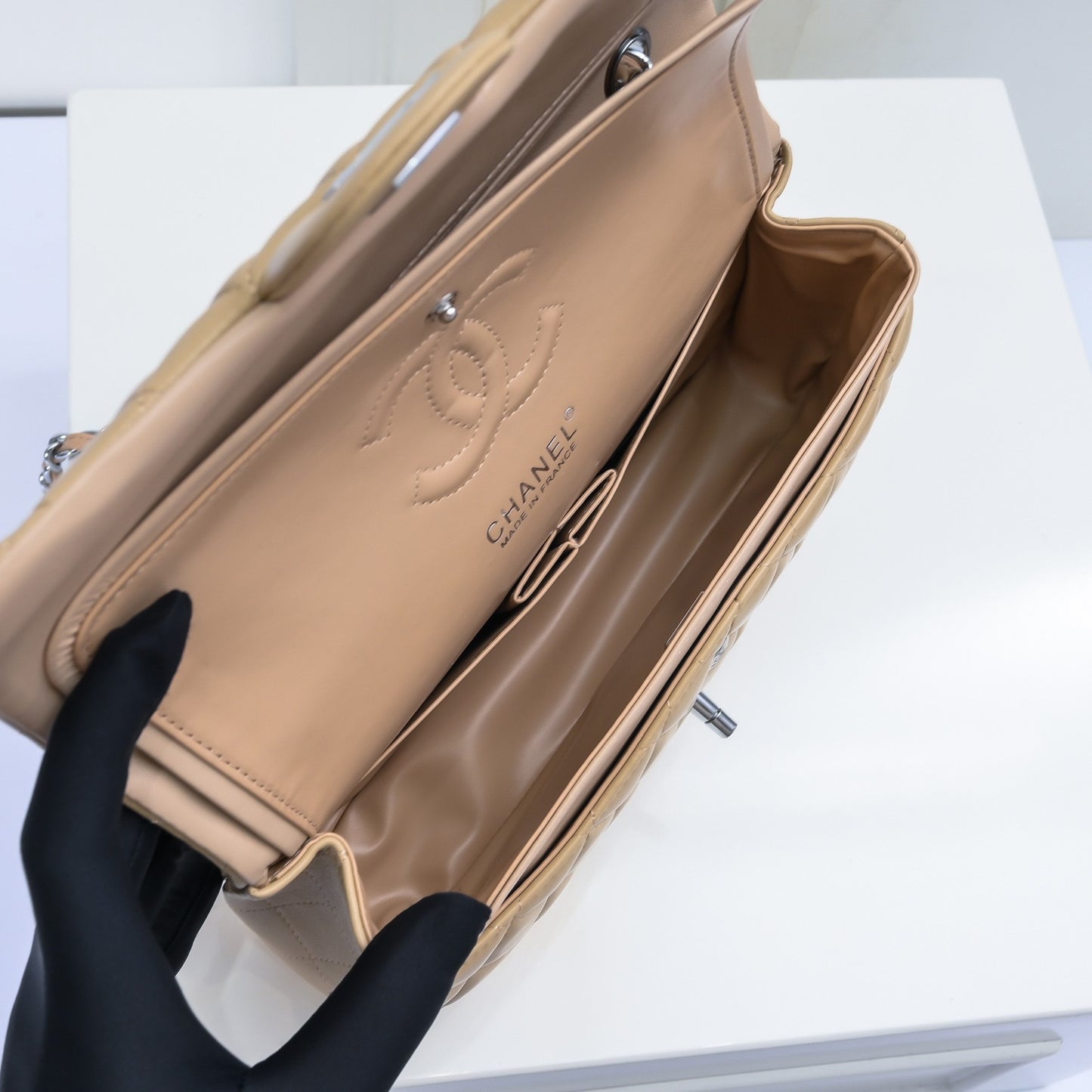 Classic Flap Medium