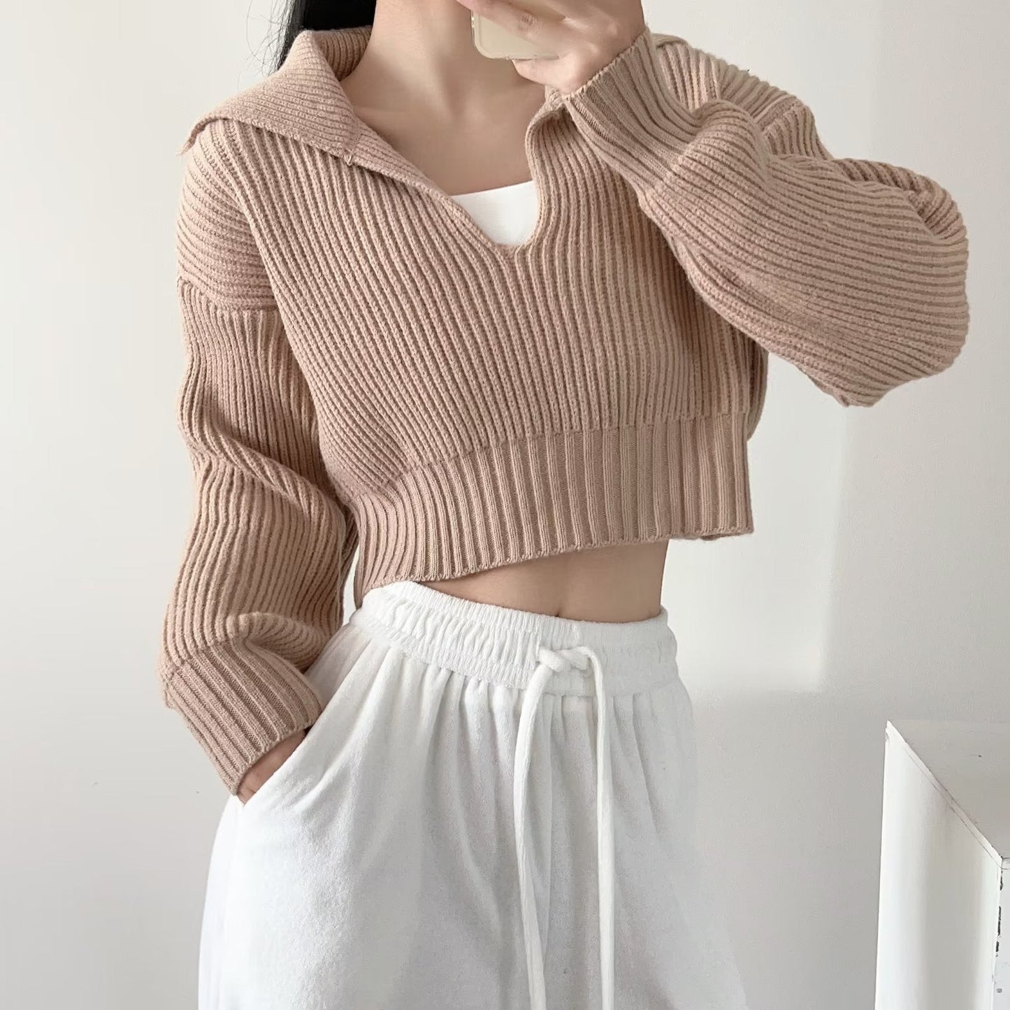 Four-Color Lapel Knit Pullover