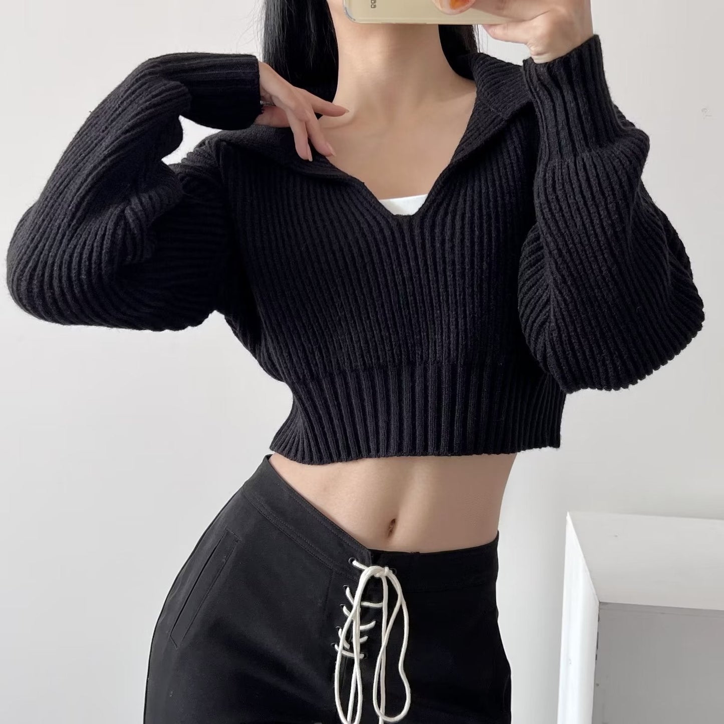Four-Color Lapel Knit Pullover