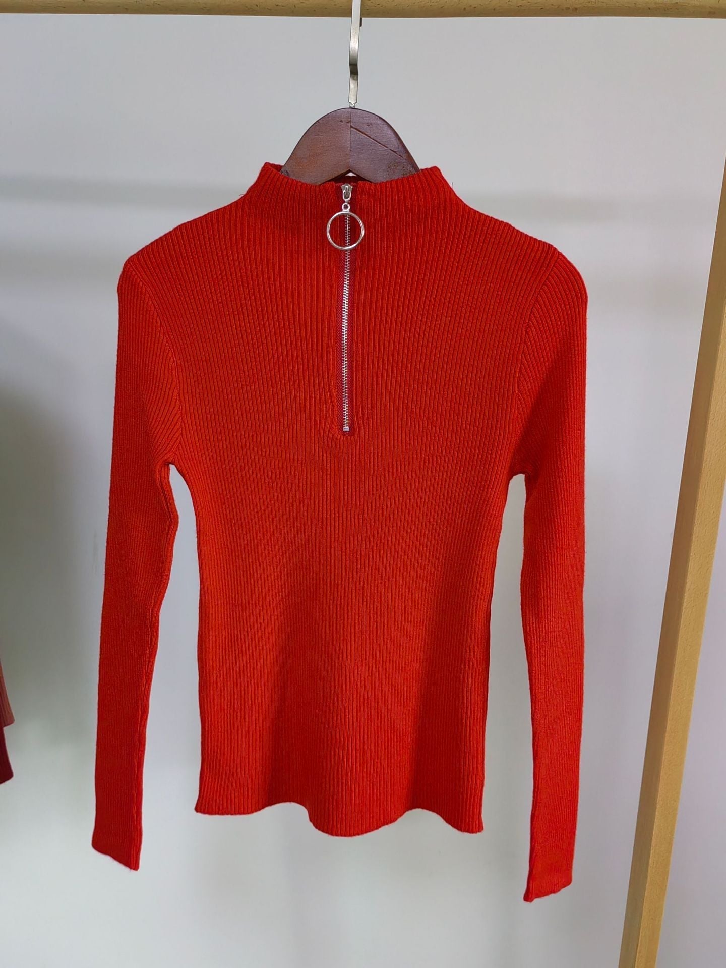 Slim Half-Turtleneck Ring Zipper Top