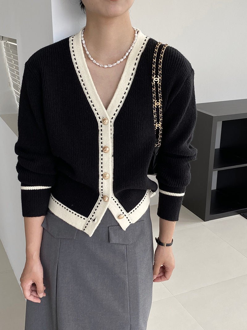 Japanese Style 2-Piece Set – Straight-Leg Pants & V-Neck Cardigan