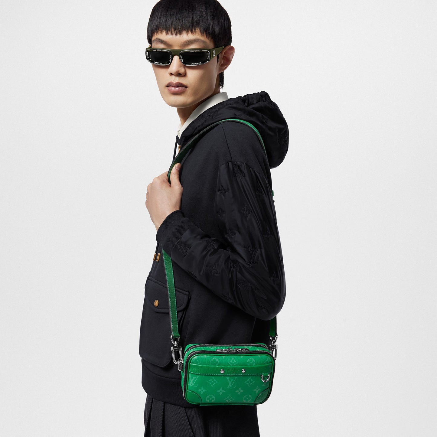 M30997 Alpha Wearable Wallet Cactus Green