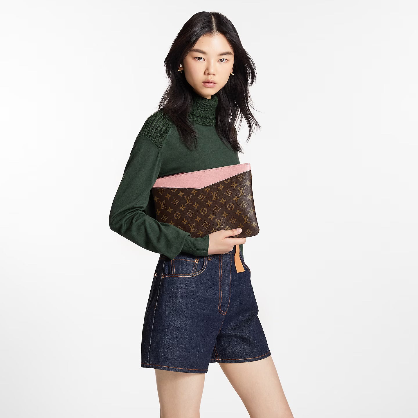 Monogram Rose Poudre M62942 Daily Pouch