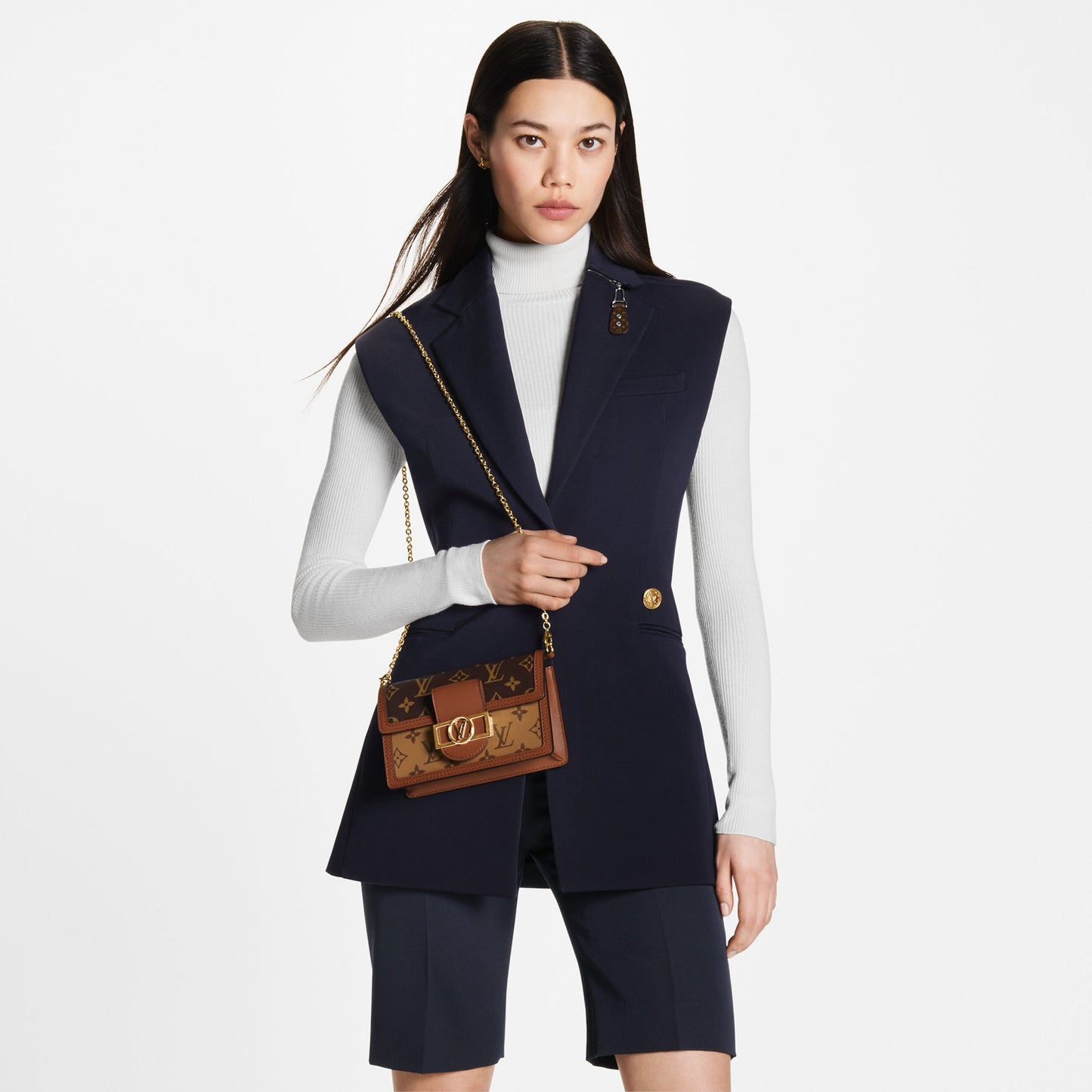 M68746 Dauphine Chain Wallet