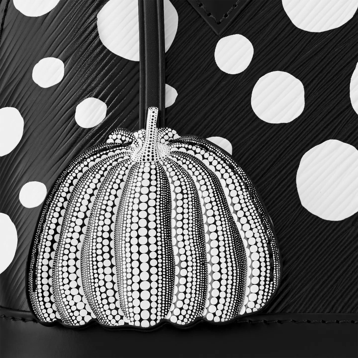 Black/White M21699 LV x YK Alma BB