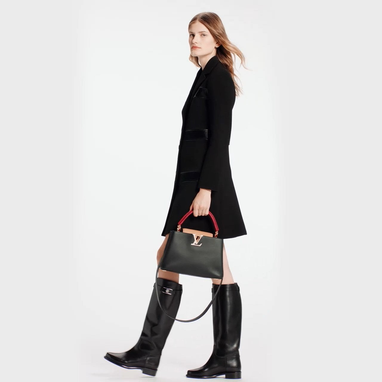 M20704 Capucines MM Noir Rubis