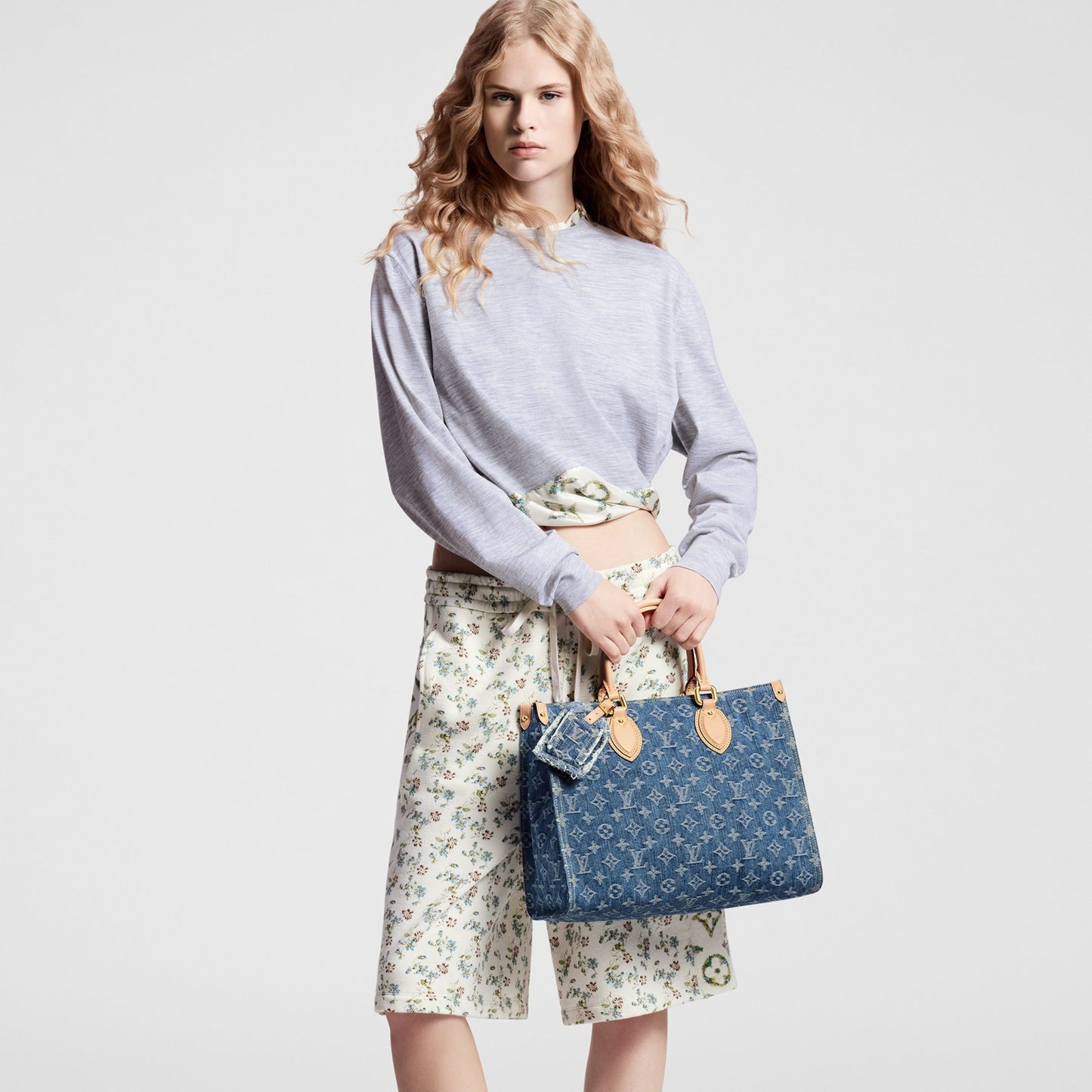 M46871 OnTheGo MM Denim Blue