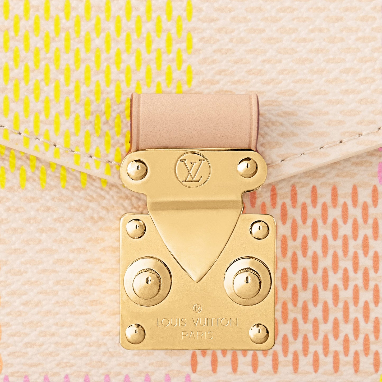 N40749 Pochette Métis East West Peach