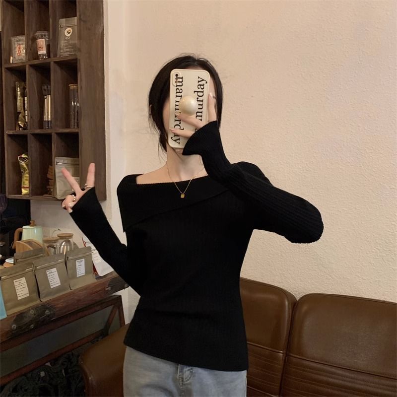 Irregular One-Shoulder Knit Top