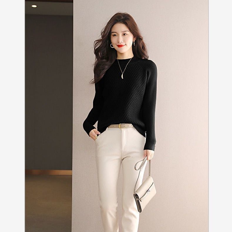 Loose Semi-Turtleneck Commuter Pullover