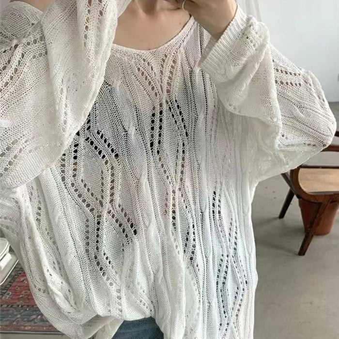 Elegant V-Neck Commuter Pullover