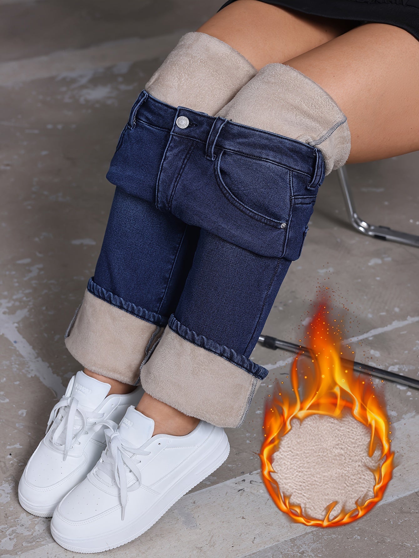 Plush Lined Blue Denim Jeans - Winter Warmth