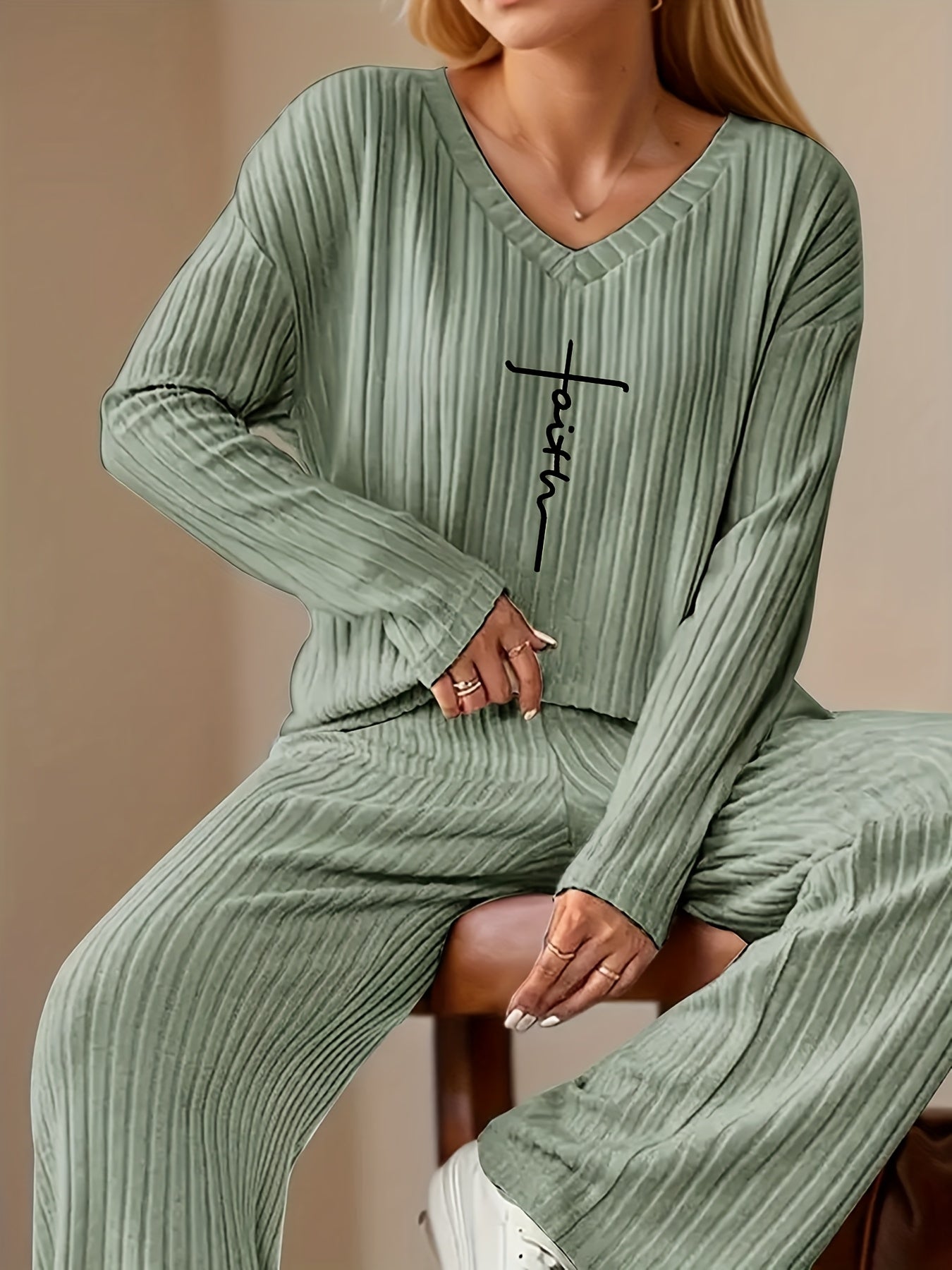 Letter Print Ribbed V-Neck Set