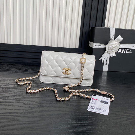 Clutch With Chain
