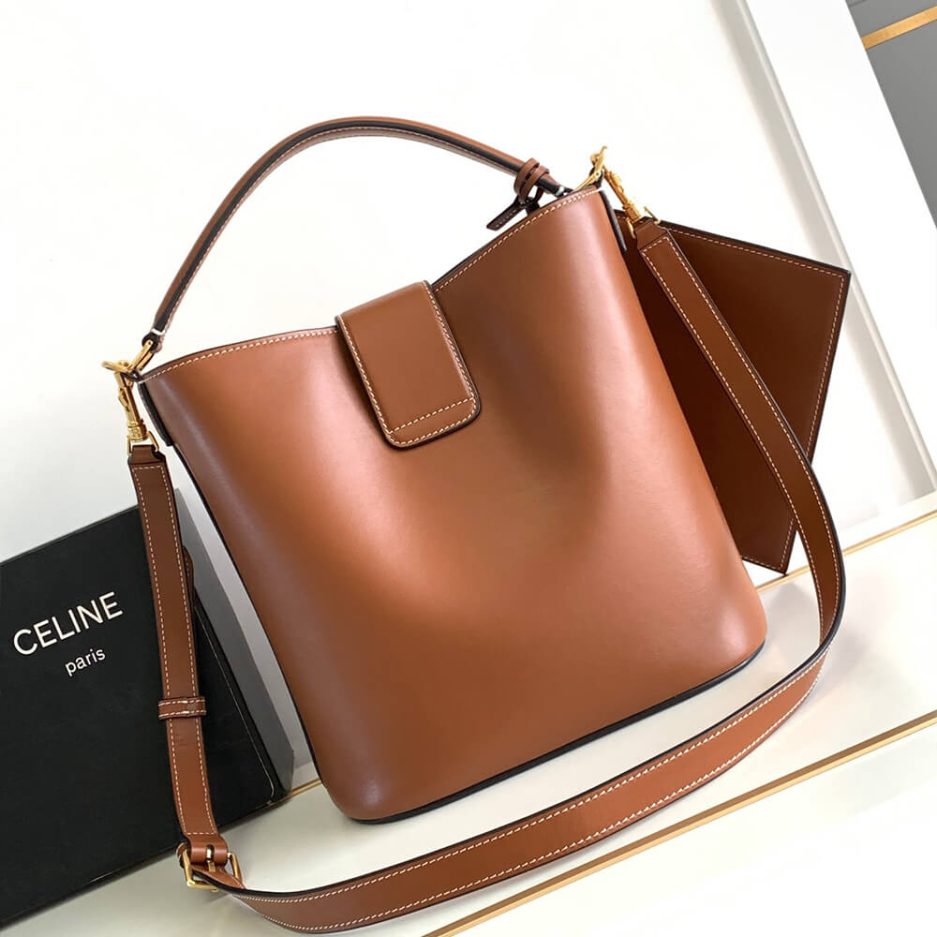 MEDIUM LOUISE BAG in SMOOTH CALFSKIN