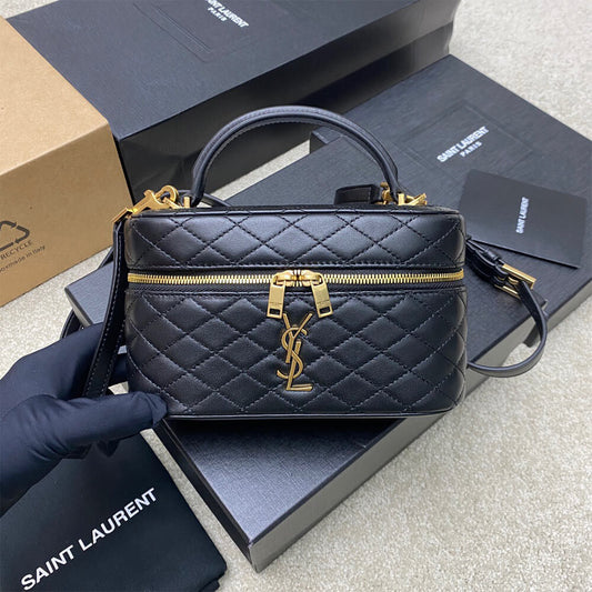 GABY VANITY BAG IN LAMBSKIN