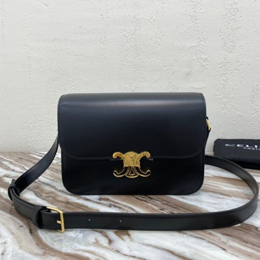 CLASSIQUE TRIOMPHE BAG IN CALFSKIN