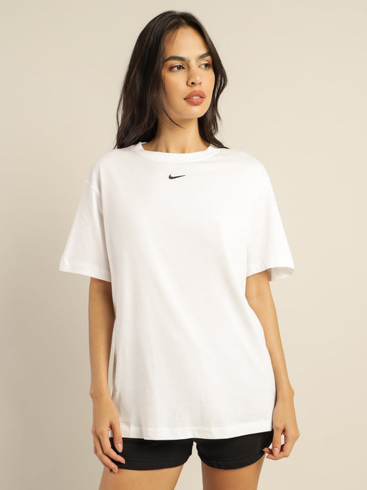 Sportswear Essential Boyfriend T-Shirt