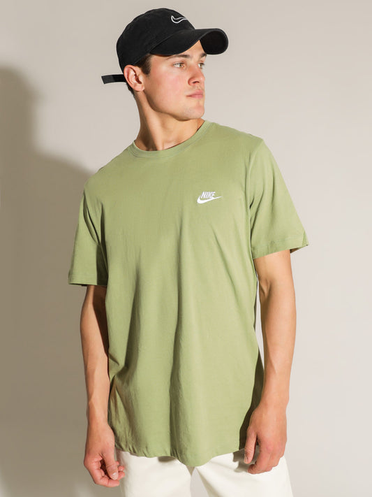 Sportswear Club T-Shirt