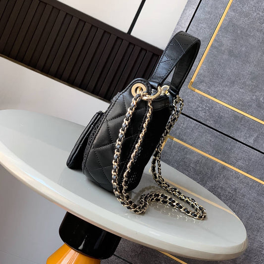 Clutch with Chain