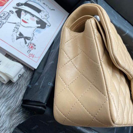 Classic Flap Medium